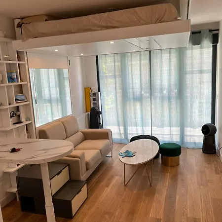 Very Flat In - Very Well Located Paris